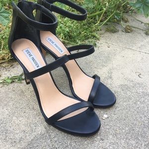 NWOT Steve Madden Feelya Strappy Sandal Heels | 10